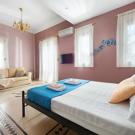 Art Center * קרפאטוס