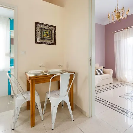 Art Center Apartment *